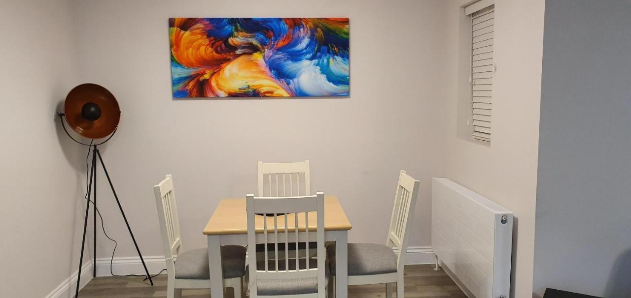 Garland Modern Spacious Apartment, Brentwood 1 Ngoại thất bức ảnh